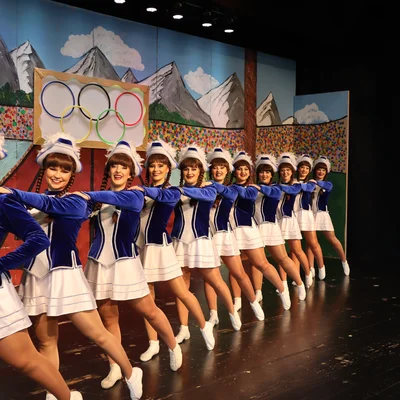 Dancing Diamonds