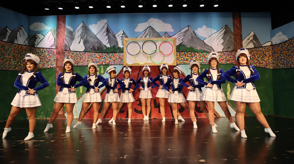 Dancing Diamonds